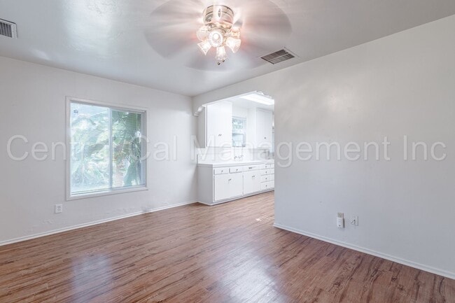 Photo - 347-351 E Marengo Ave Unit 351 E Marengo Ave