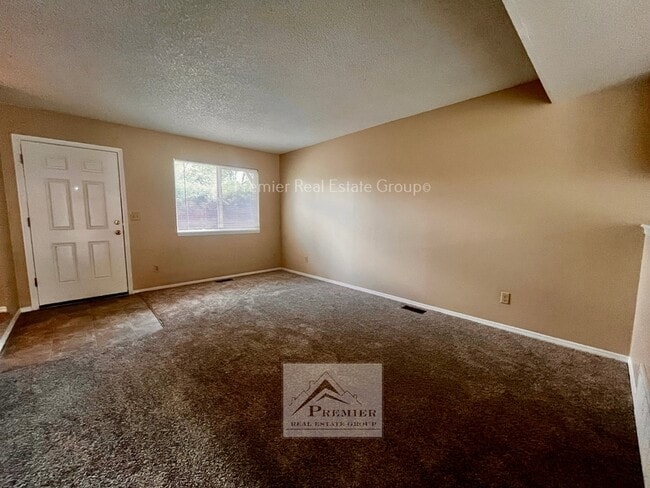 Photo - 1751 Shenandoah Dr Unit B