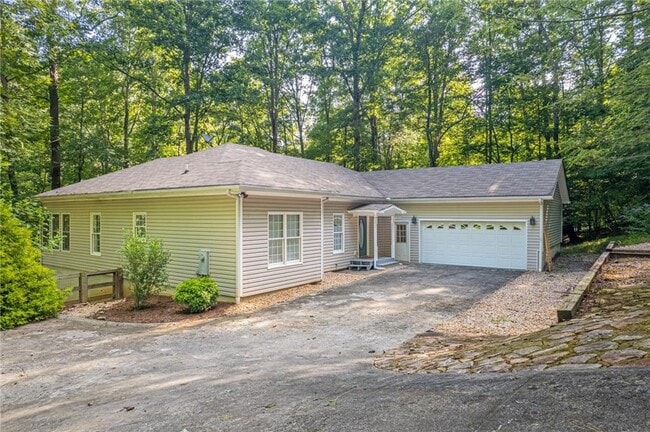 Building Photo - 218 River Dr Rental