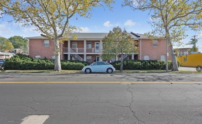 Photo - 1218 Iron St