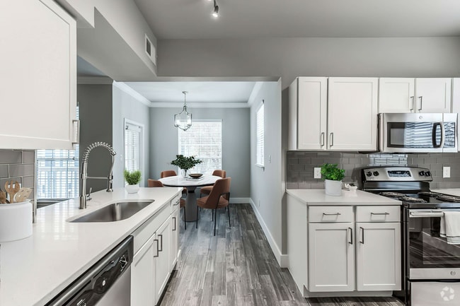 Building Photo - The Grayson at Baybrook Rental