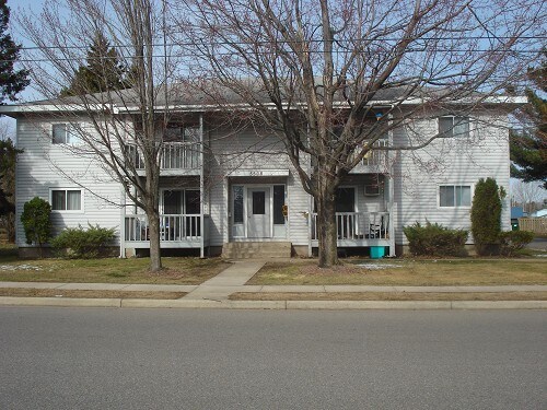 Photo - 5508-5513 Normandy St