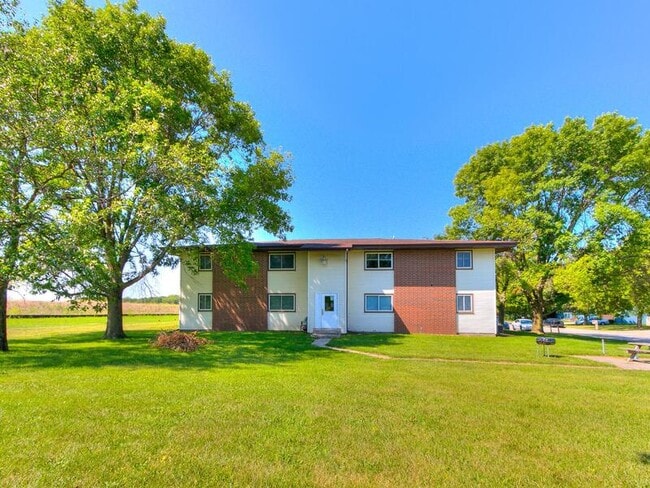 Photo - Evergreen Lane Apartments