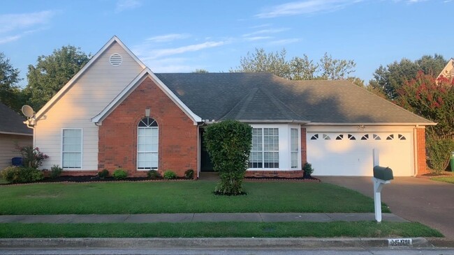 Photo - 4558 Kings Grant Dr House