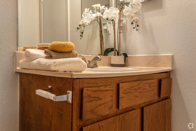 Baño - Oaks of Ashford Point - Briar Village