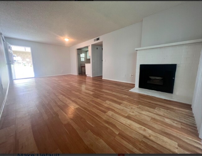 BEAUTIFUL REMODELED 1 AND 2 BEDROOM UNITS ... - BEAUTIFUL REMODELED 1 AND 2 BEDROOM UNITS ... Apartments