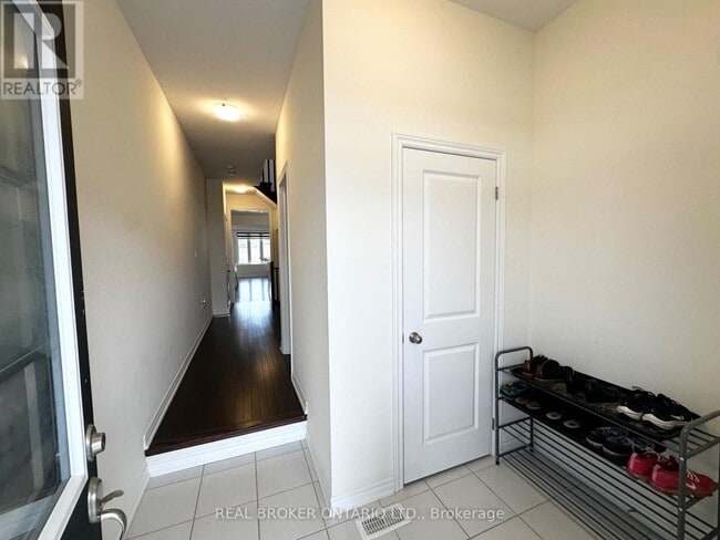 Photo - 185 Hayrake St