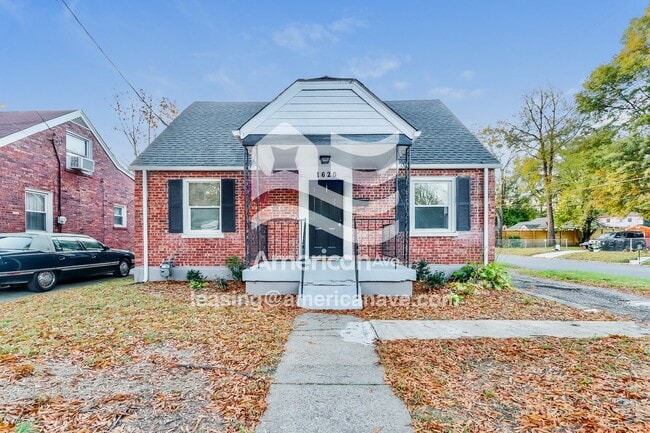 Building Photo - 1620 Catalpa St