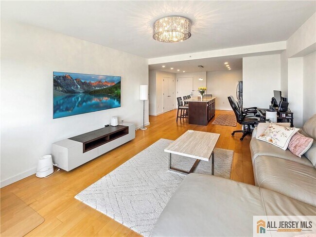 Photo - 110 Somerset St Unit 2209