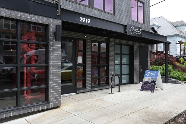 Photo - 2919 SE Division St Unit 403