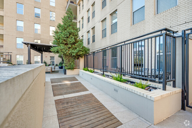 Outdoor Lounge