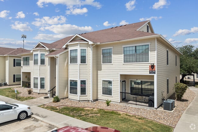 Building Photo - Gulf Breeze