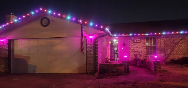 3 bedroom, 2 bathroom, 2 car garage in Sou... - 3 bedroom, 2 bathroom, 2 car garage in Sou... House