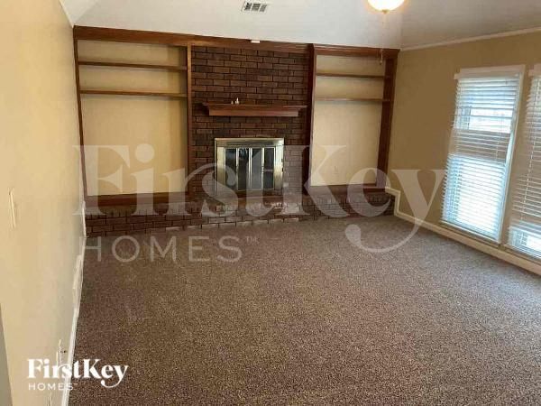 Photo - 935 Rutland Dr