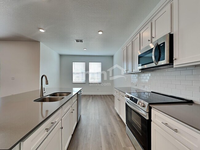 Photo - 37963 Dusty Saddle Ln