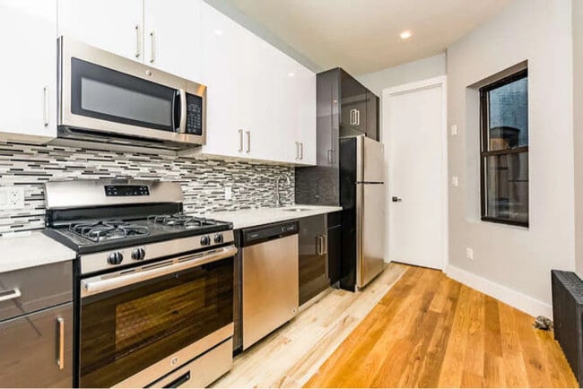 Building Photo - 510 Jackson Ave