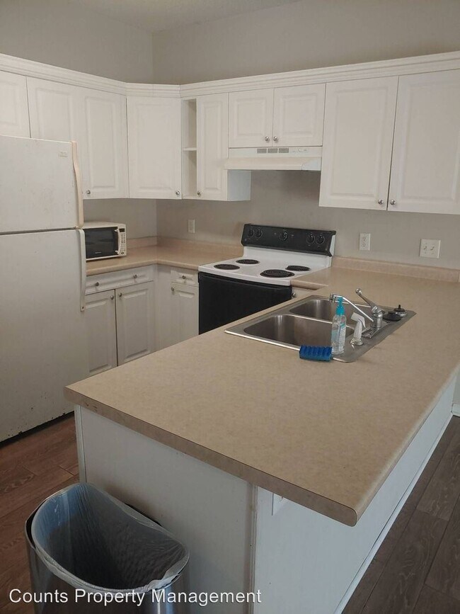 Photo - 2 br, 2.5 bath House - 602 Camelia St. Unit B
