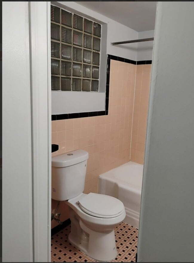 Photo - Studio apartment available Unit 10-1D