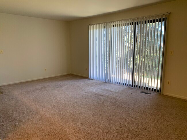 Living Room (AP)