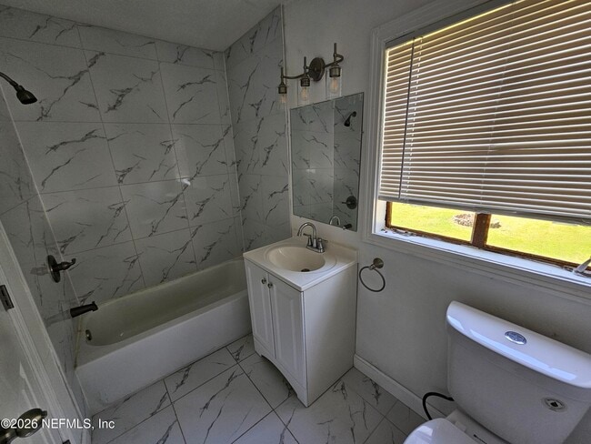 Photo - 3129 Lowell Ave