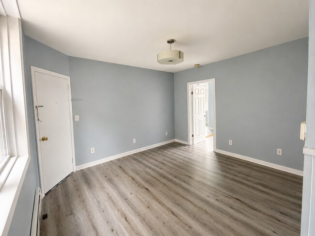 339 Valley St Unit 1