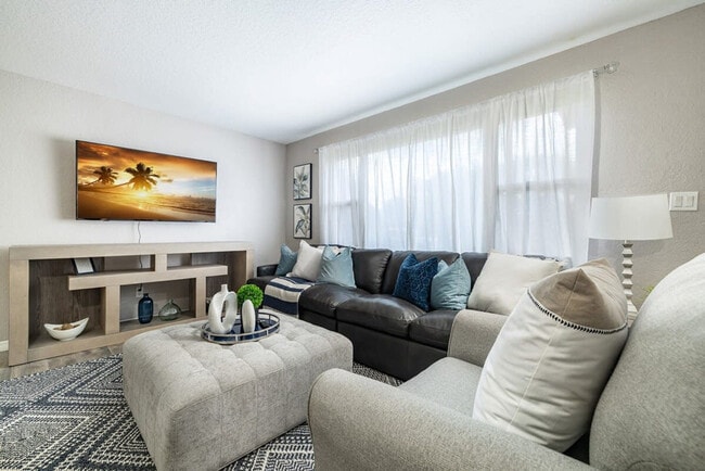 Photo - 2454 Whitman St Unidad SI ID1023053P