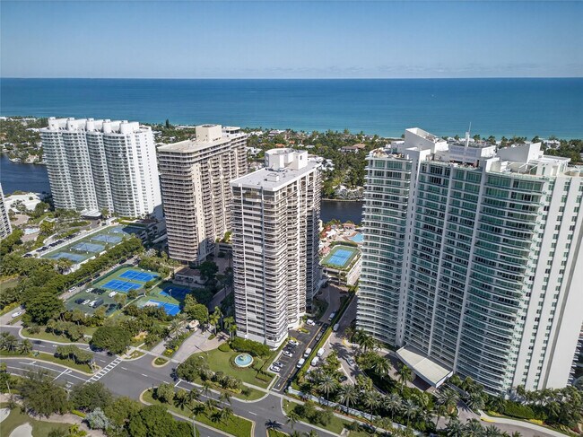 Photo - 20185 E Country Club Dr Unit 2409