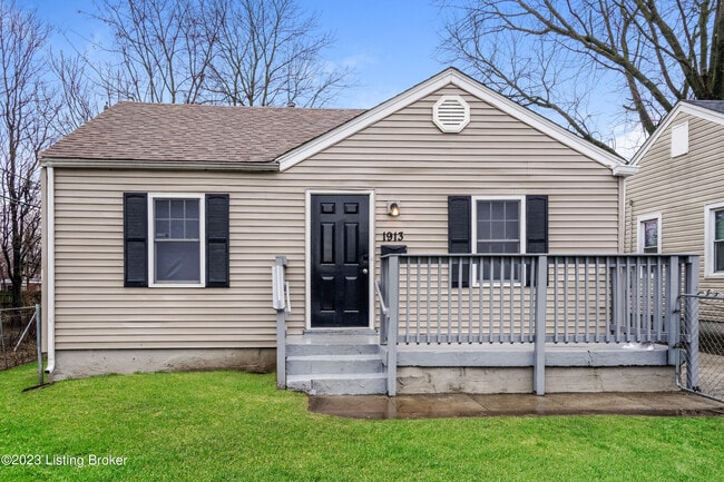 Building Photo - 1913 Beech St Rental
