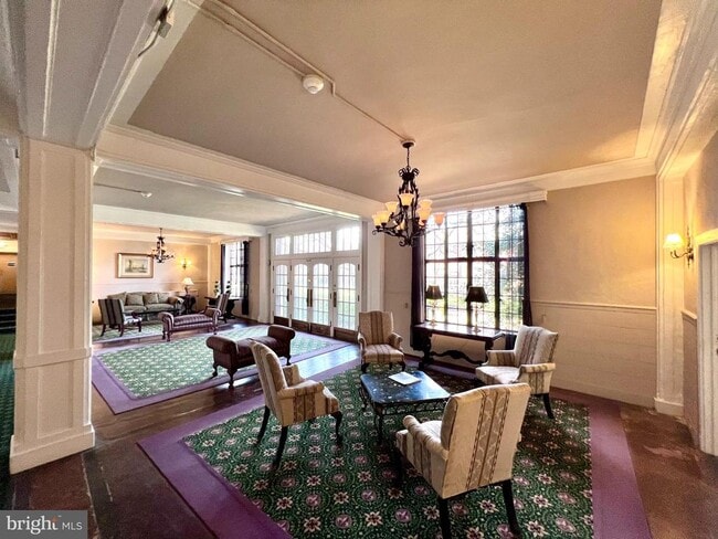 Photo - 1305 N Broom St Unit 413