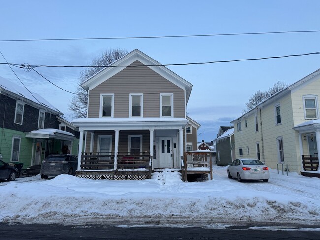 Building Photo - 414 N Bellinger St Unit 414 N Bellinger St - 2