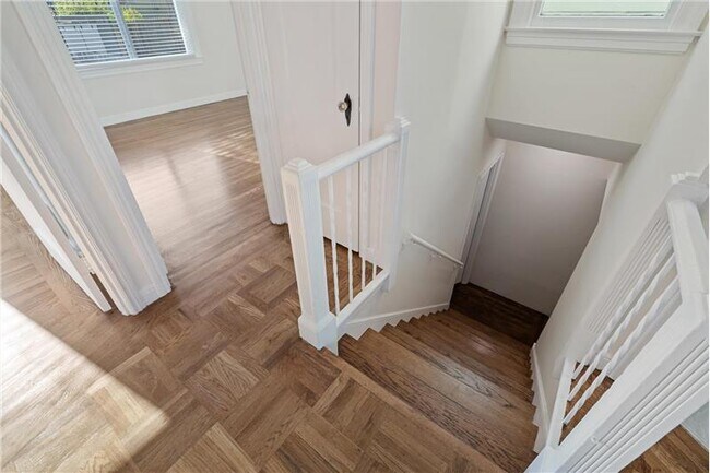 Photo - 279 Ramsell St