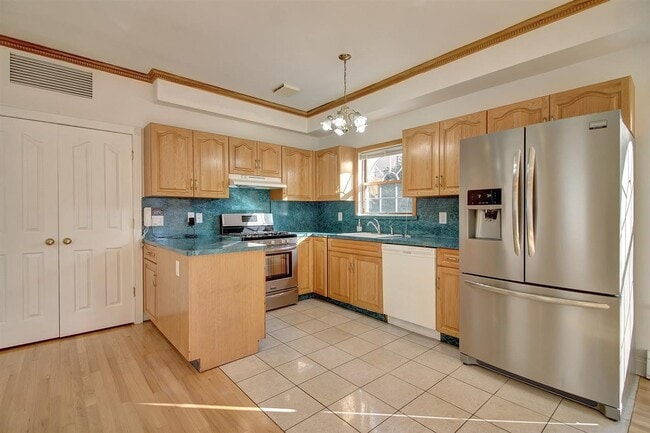 Photo - 600 Grand St Unit 2