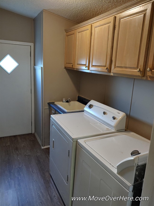 Photo - 402 Country Walk Ln