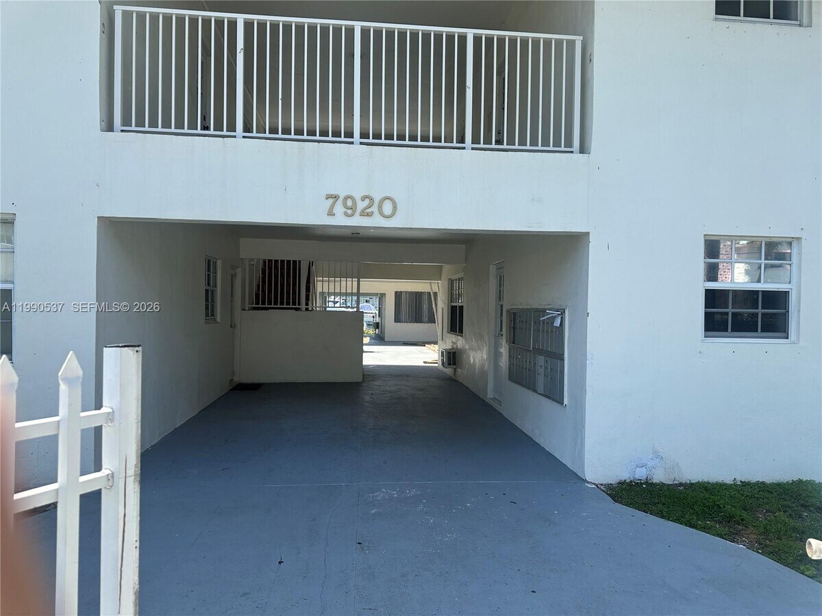 Photo - 7920 East Dr Unit 11