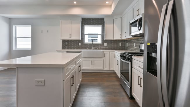 Photo - 3946 1/2 S Budlong Ave