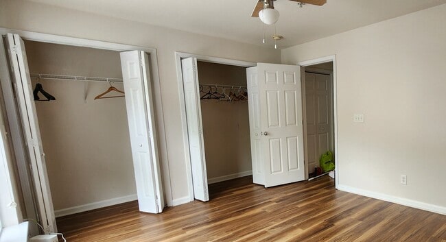 Photo - 3635 Warp St Unidad Full