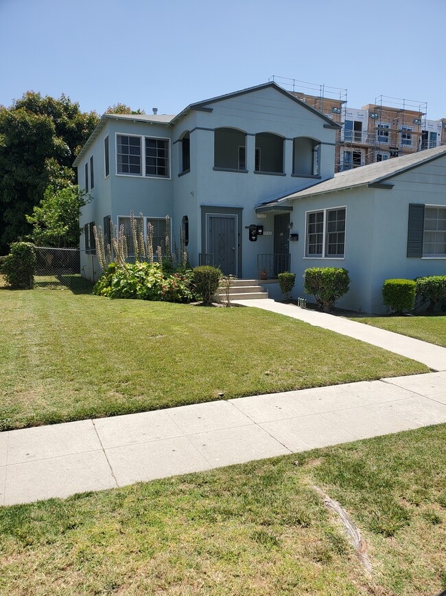 Photo - 3526 Farmdale Ave Unit 3526 Farmdale Ave.