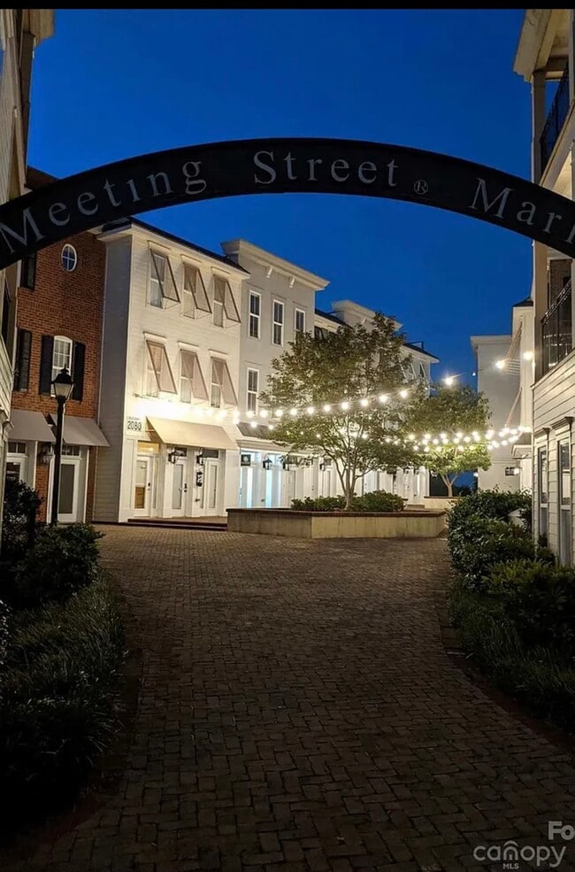 Building Photo - 2092 Ayrsley Town Blvd Rental