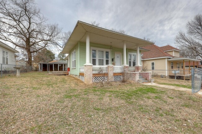 Photo - 310 N Jackson Ave