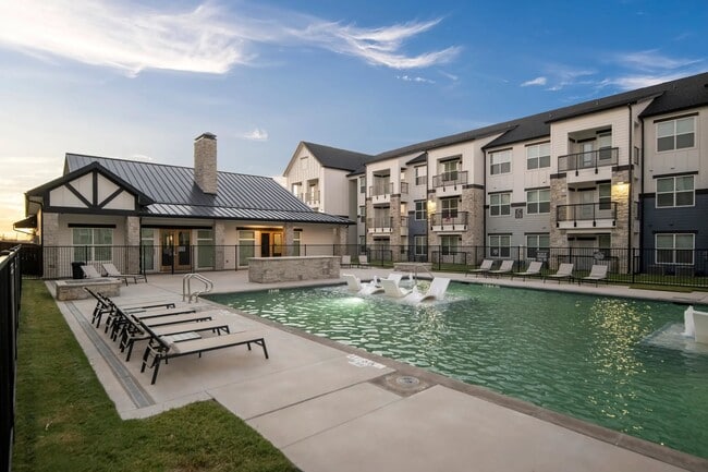 Welcome to Southgate Apartments, where resort-style living meets modern comfort. Enjoy our stunning pool, spacious lounging area, and upscale amenities that elevate your lifestyle. Don’t wait—schedule a tour today and make Southgate your home!
