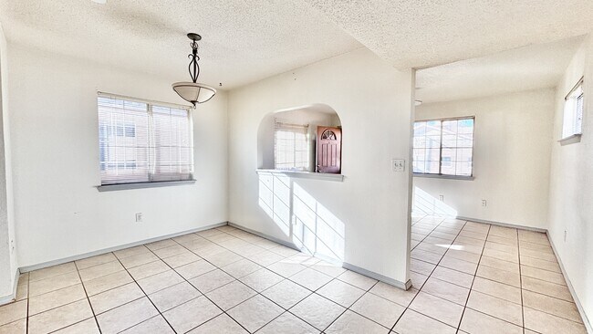 2717 Idalia Ave Unit 1