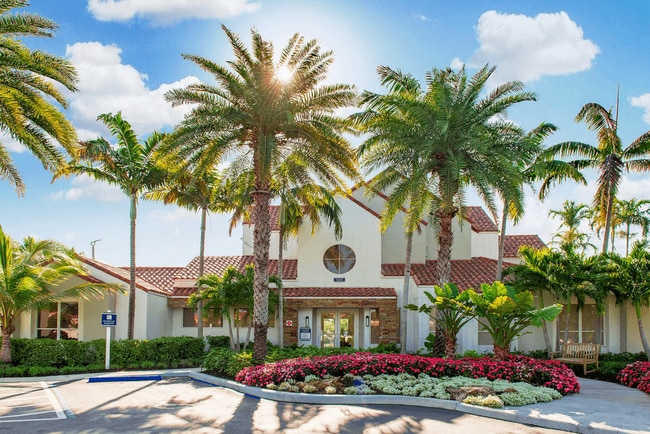 Photo - Sheridan Ocean Club Apartments