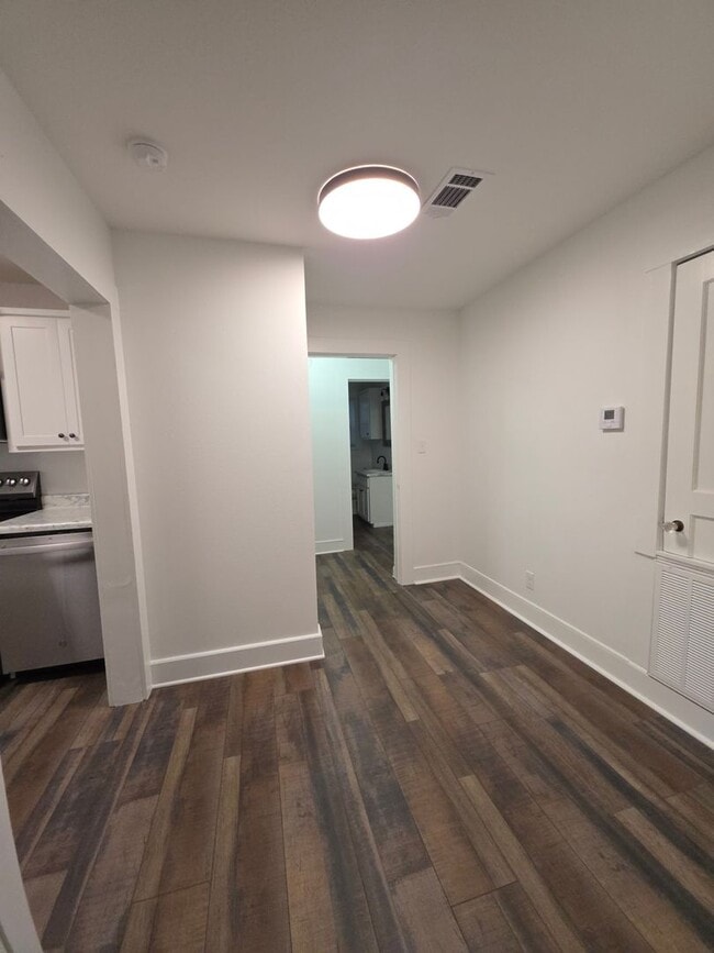 Photo - 1315-1317 N. Boston Pl Unidad 1315