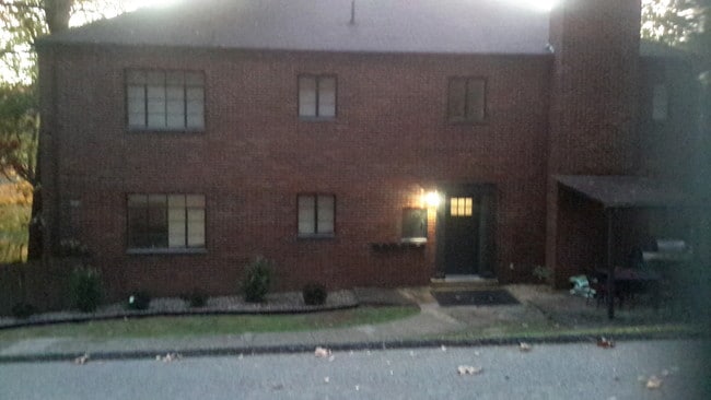 Photo - 1403 Summit Dr Unit 2