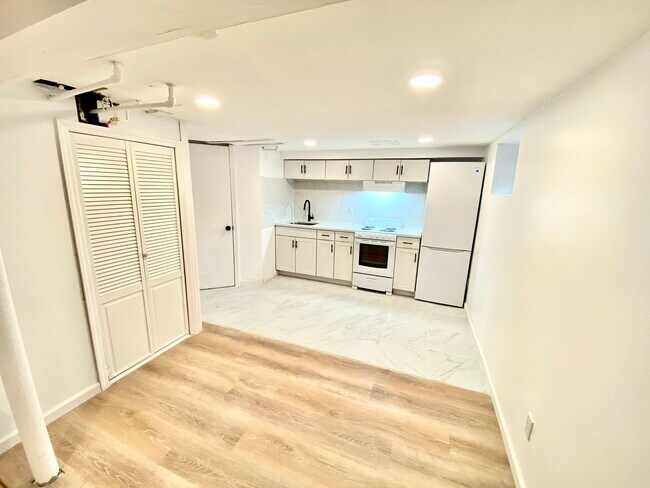 Photo - 22402 Braddock Ave Apartments Unit B