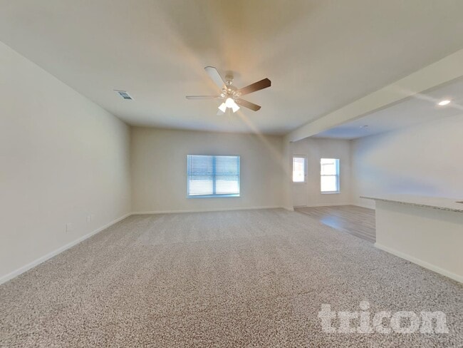 Photo - 1933 Belmont Dr