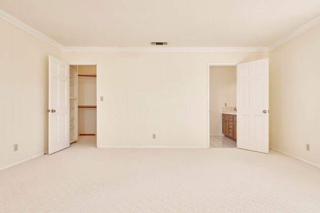 Photo - 1430 Lovell Ave