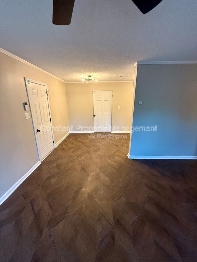 Photo - 2516 Medford Pl