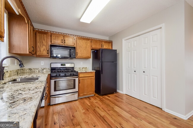 Photo - 3 Dene Dr