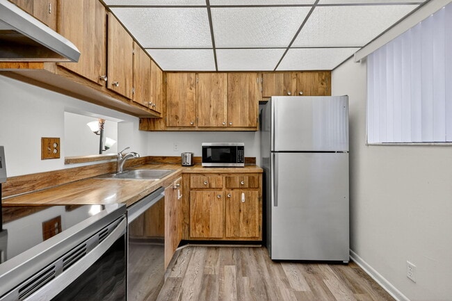 Photo - 5220 Las Verdes Cir Unit 304
